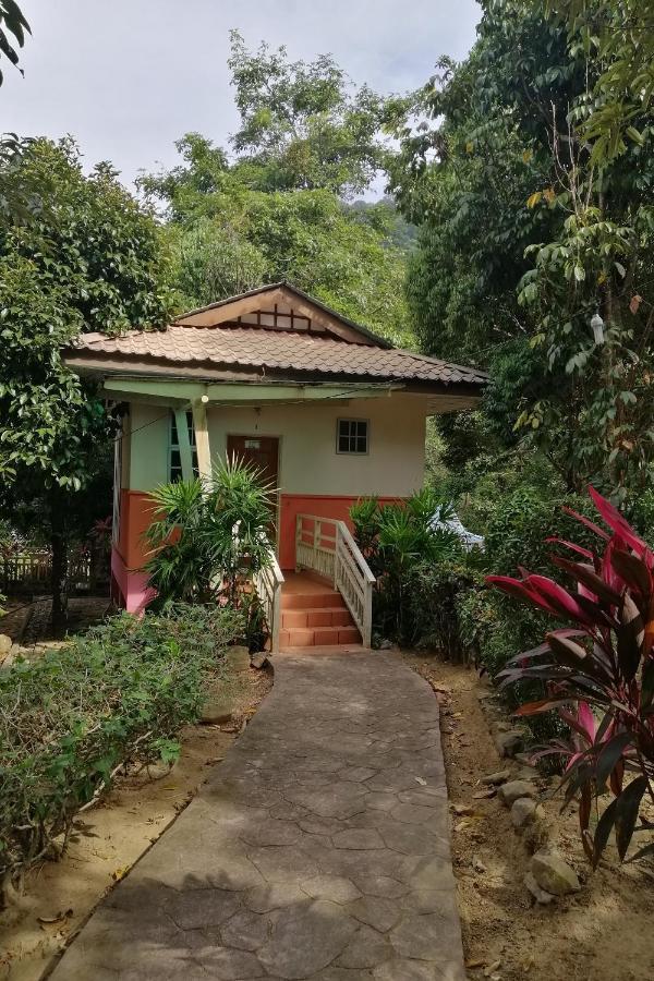 Oyo 89954 D'Yan Chalet Exterior photo