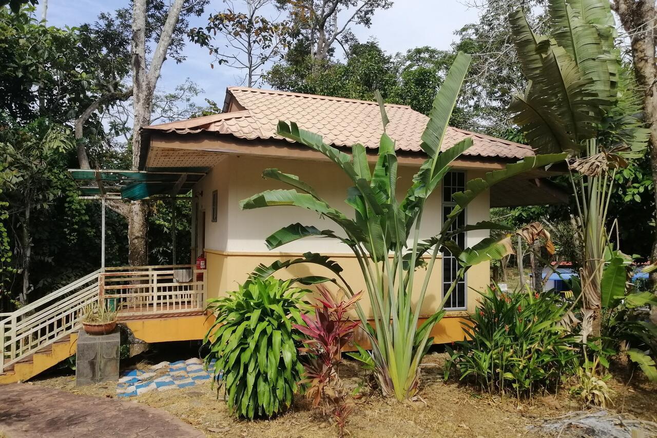 Oyo 89954 D'Yan Chalet Exterior photo